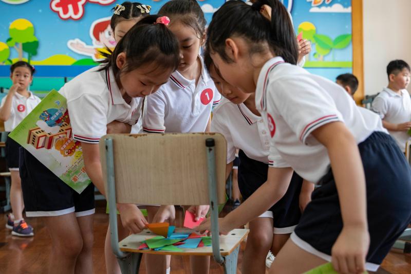 开学就上一年级了,普陀区这间小学新生要闯五道关