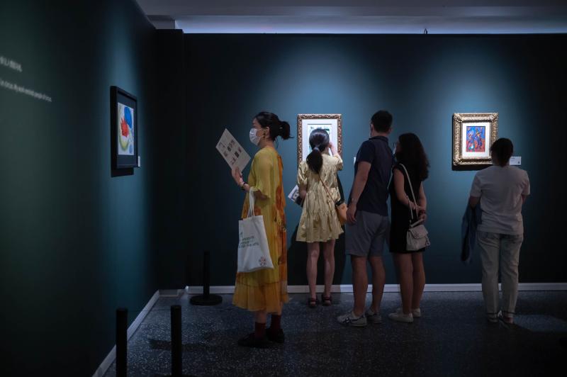 这位艺术巨匠的154幅真迹来上海了，观众留下满墙的观后感