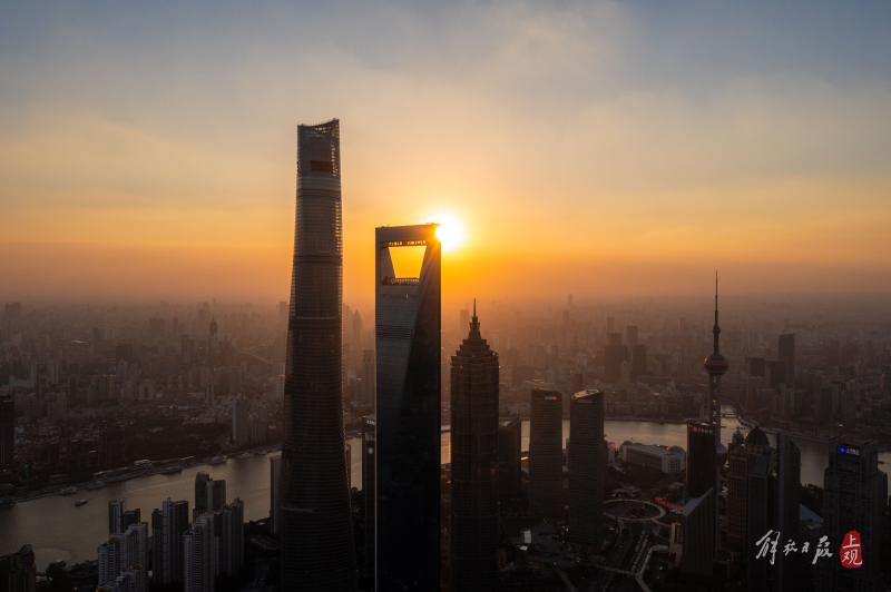 今日上海的落日余晖,七彩绚烂,你看到了没有?