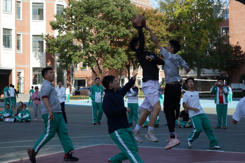 上海市市北中学校服图片