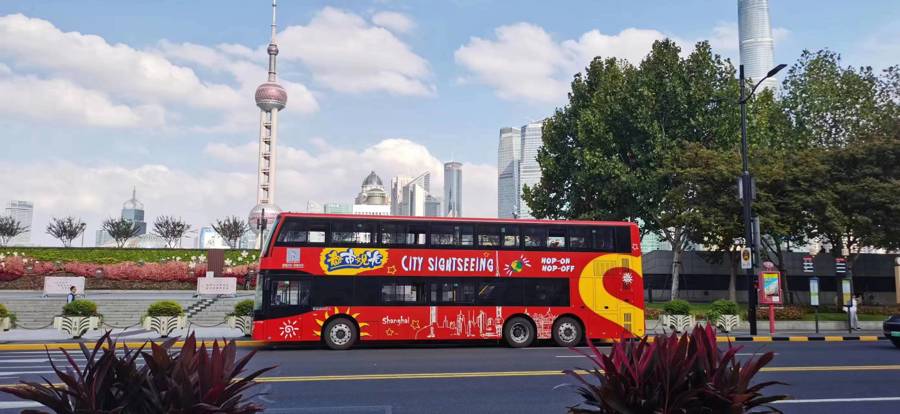 上海敞篷双层观光巴士周日退役8辆新能源巴士已补位上岗