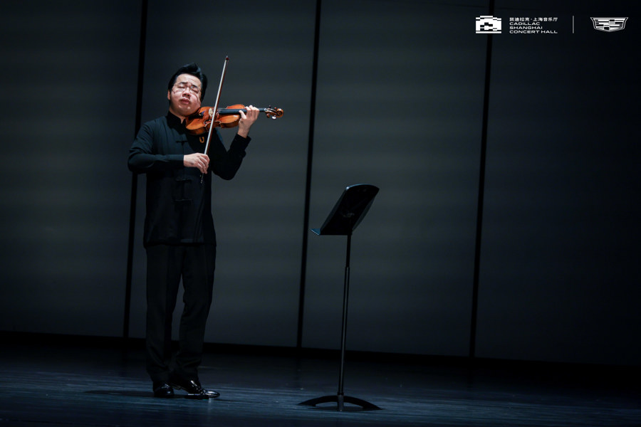 小提琴家宁峰在沪挑战巴赫马拉松考验演奏家也考验观众