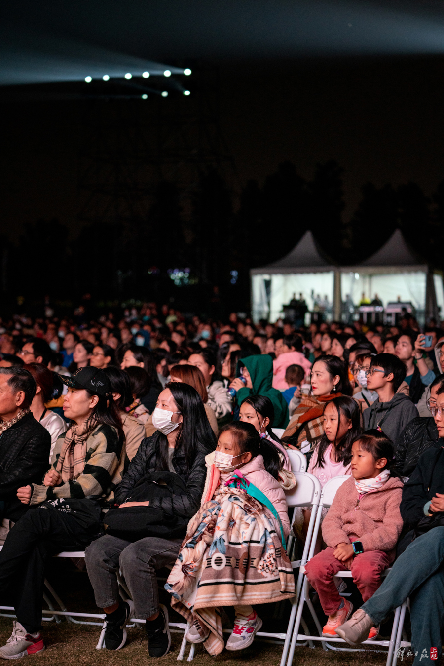 世界名团来到家门口户外免费演出引爆观众热情