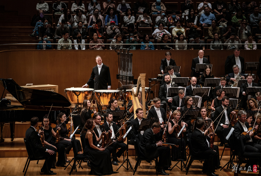 交响曲音乐会现场版完整版 l_cb20231024182751623060_68032fe70cea4d49bdd670045efe6815.jpg