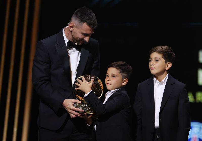 （体育）（6）足球——梅西第八次荣膺金球奖