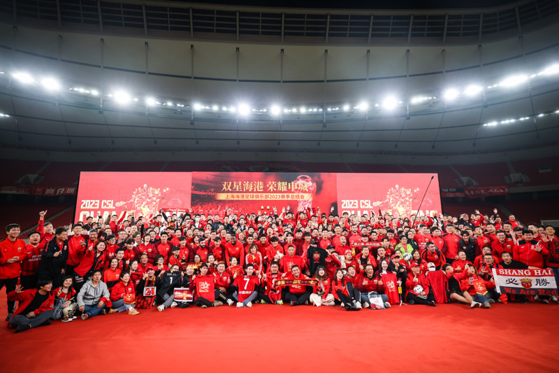 穆斯卡特接受澳大利亚记者采访_上海海港队新帅穆斯卡特_天空：海港主帅穆斯卡特是流浪者正在考虑的新帅候选人之一