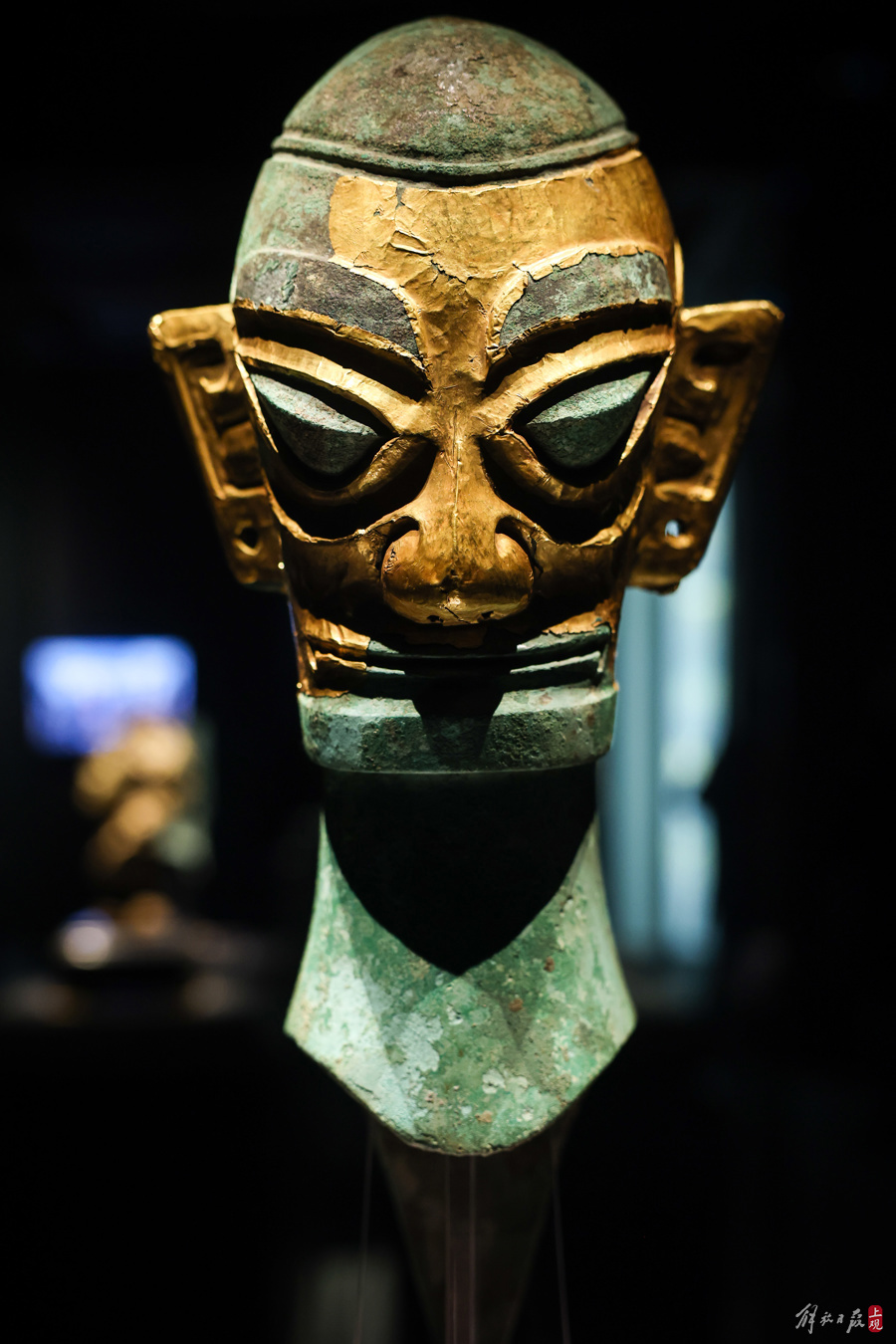金面具巴尔扎克头像来上海大学听三星堆与罗丹的超时空对话