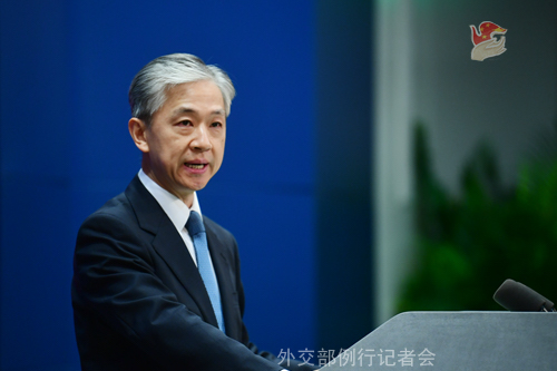 默克尔访华展开汽车外交_中方回应美财长将访华:双方保持沟通_杜特蒂派出总统特使