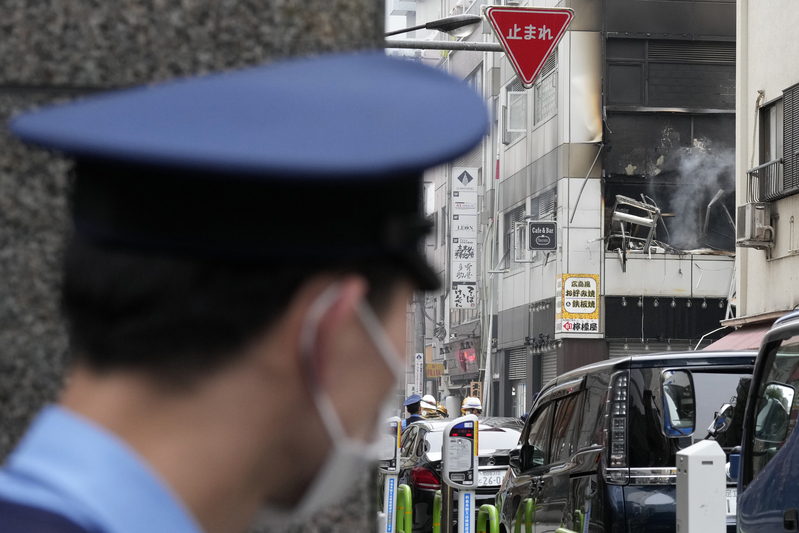 东京爆炸了吗_东京大楼爆炸瞬间 有人高喊快逃_东京爆炸2020