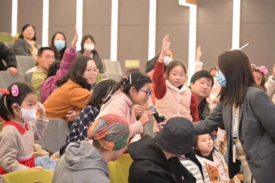 小读者积极参与互动