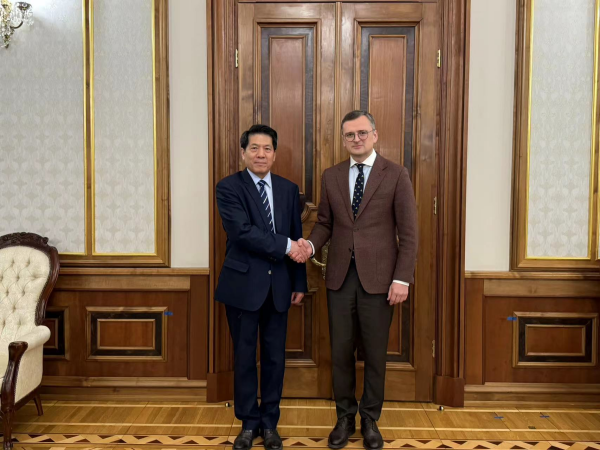 外交部发布李辉特别代表访问乌克兰