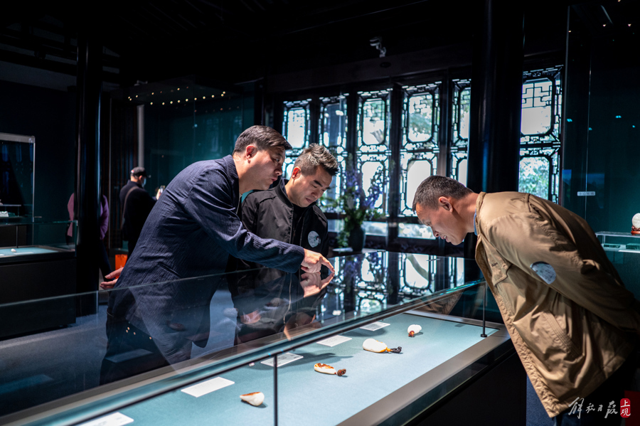苏州博物馆举办海派玉雕大展作品出自这位中国最年轻工艺大师之手