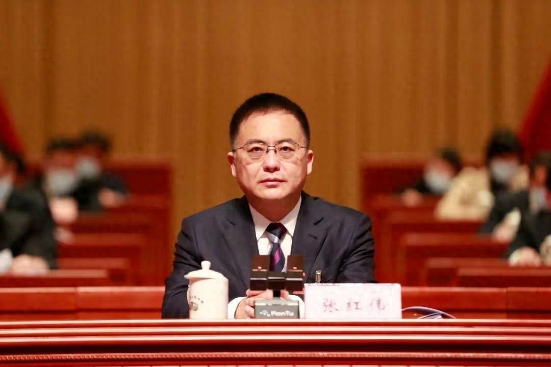 历任郑州市委组织部组织处主任科员,副处长,郑州市委组织部副县级组织