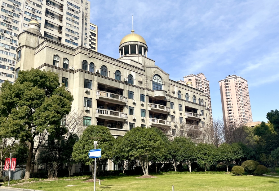 他找到上海最负盛名的华东工业建筑设计院,请著名的李永宝工程师任