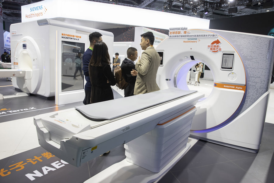 有哪些神经医疗器用十几年电容量仍99%的脑神经刺激器，幸福脑压力系统……医疗展区黑科技多_https://www.jmylbn.com_新闻资讯_第5张