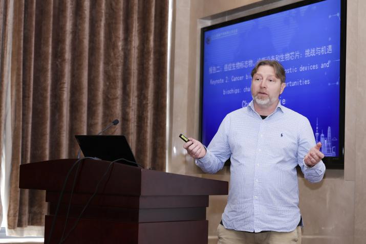 这一公里，老师骑着自行车就能把成果转化，环大学科技园变成多个环校区科技园