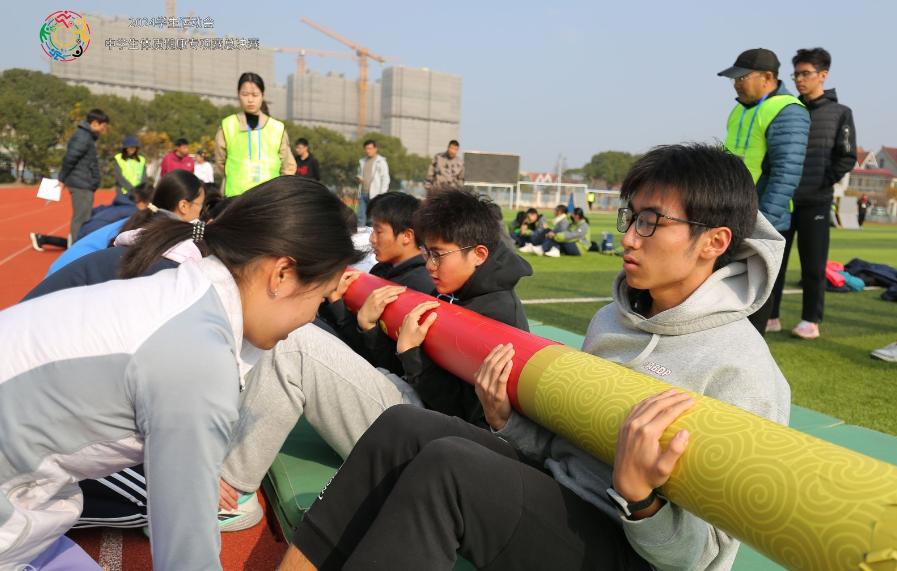 吸引更多普通学生参与锻炼，学生运动会体质健康专项赛线上线下“总动员”