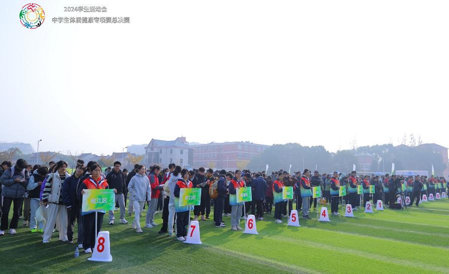 吸引更多普通学生参与锻炼，学生运动会体质健康专项赛线上线下“总动员”