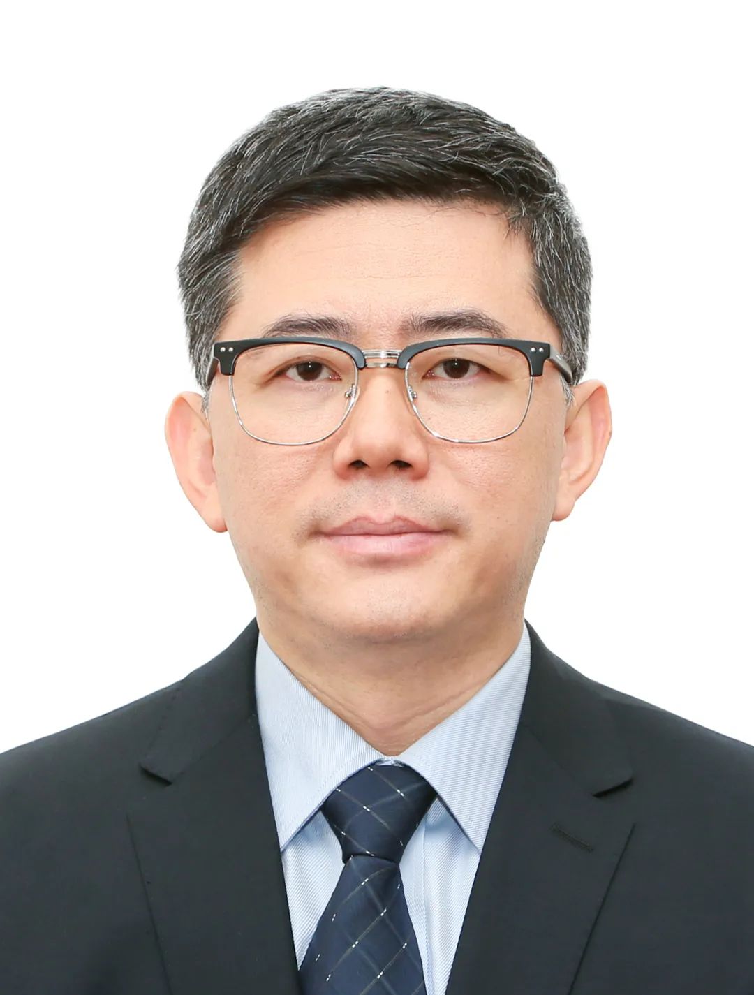 王鹏已任国家开发银行副行长