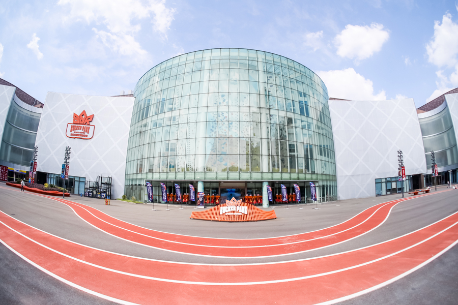 当城市跃入深蓝:洛克公园水世界开启都市海洋运动新图景