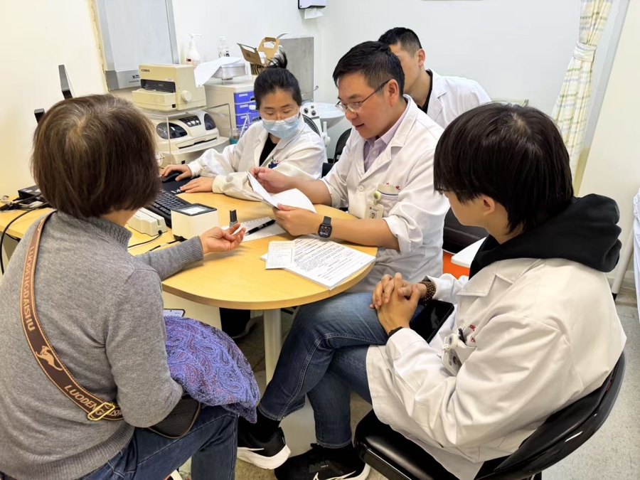 怎么才能当小诊所医生 l_CB20250528161225171052.jpg