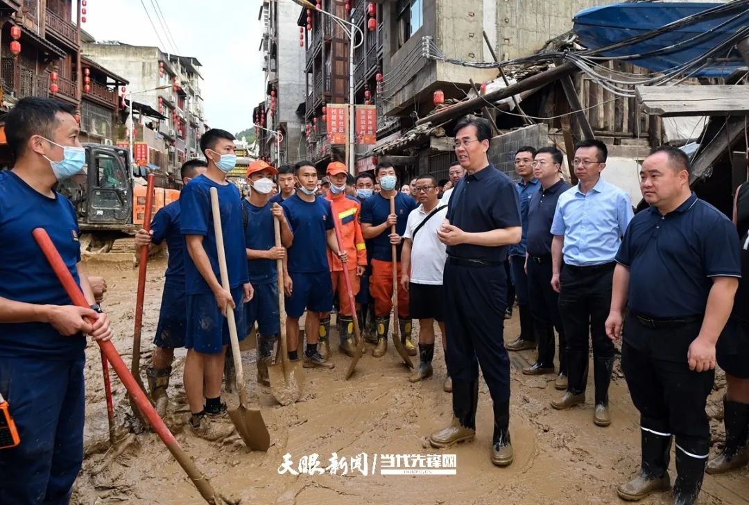贵州榕江:人员不要滞留 全员撤离