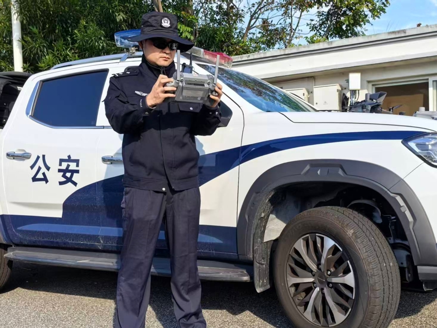 2025上海长滩半程马拉松今日开跑 上海警方多举措护航赛事_平湖金山乡村半程马拉松赛事安全防护_2025平湖金山乡村半程马拉松安保措施