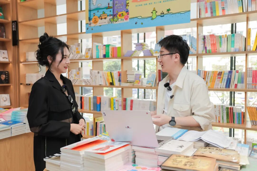 事实:邻居何以成为邻居?人们用3天时间在戏剧里找到答案(图5) 事实:邻居何以成为邻居?人们用3天时间在戏剧里找到答案(图5)