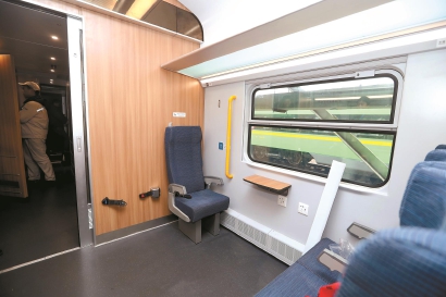 绿巨人服务春运