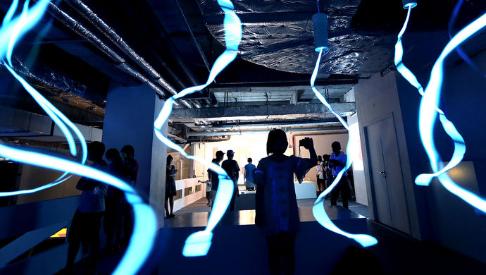 新媒体影像装置艺术的"互动性"思维浅析