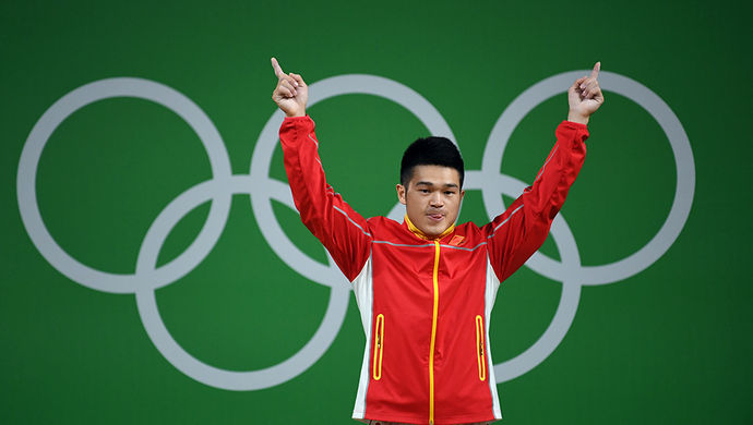 重名前辈石智勇,"90后"石智勇:对得起这个名字