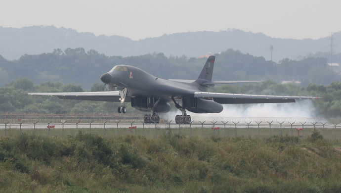 40多国发声明敦促朝鲜弃核 美轰炸机再飞朝鲜