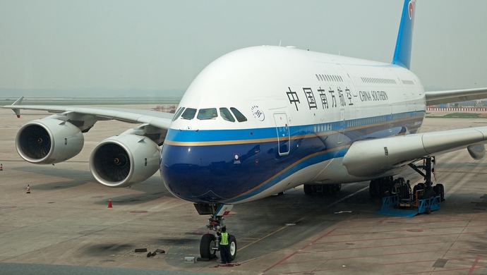 首都機場南航a380飛機起飛時偏出跑道南航回應395名旅客已下機