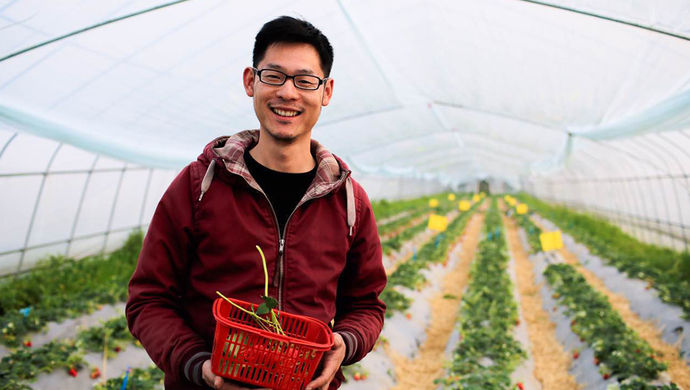 摘要:他们把"农民"当成职业,把种地当成创业.