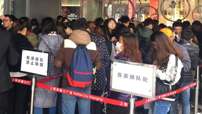 揭秘| 我在来福士排队买了杯奶茶,发现了几个排队的秘密