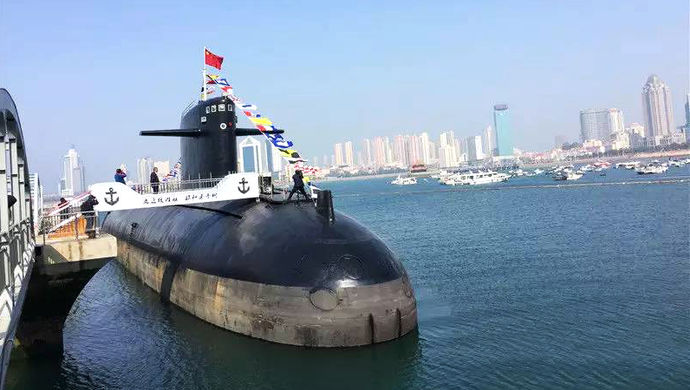 我国首艘核潜艇今起在海军博物馆对公众开放
