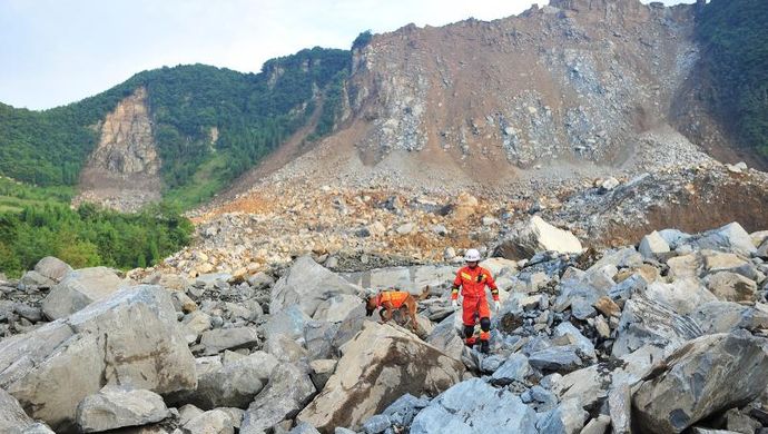8月28日上午10点40分左右,贵州纳雍县张家湾镇普洒社区大树脚组发生一