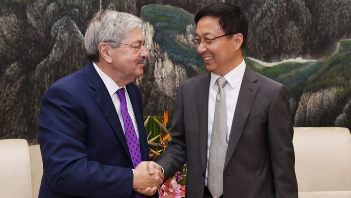 韩正会见美国新任驻华大使:上海愿为推动中美