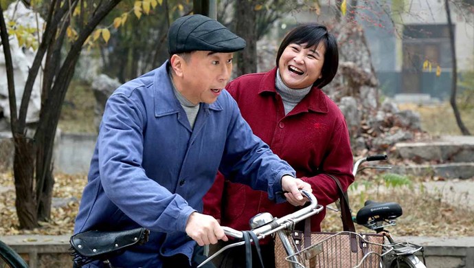 冯巩巩汉林白凯南贾玲这些笑星一起演了一部工人题材电视剧