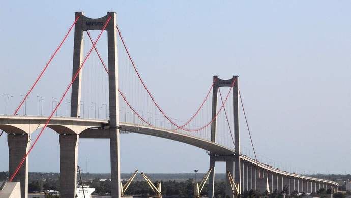亚非大桥图片