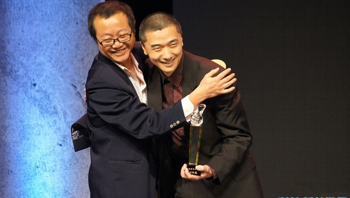 他是 大刘 刘慈欣背后的 小刘 他自己的作品终于也回到了中文世界