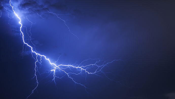 上海今年第二个雷电黄色预警发布夜间雨势明显