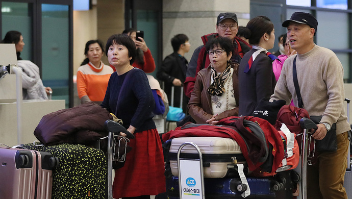 韩媒:中国游客猛增 韩国经济现显著复苏局面