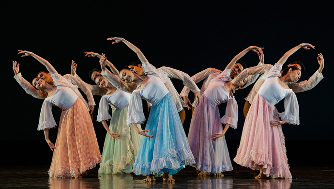 他们用芭蕾绘制一幅菲律宾风情画卷