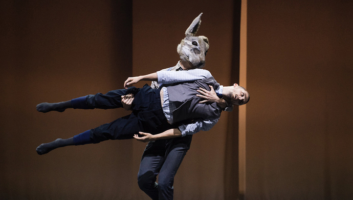 英国"芭蕾男孩"舞蹈团首次来华,给芭蕾加一点男子气概