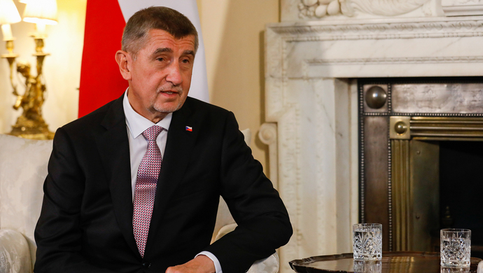 捷克总理再发声:对华为中兴威胁国家安全的指