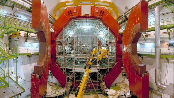 中国为何一定要建超级对撞机?中科院院士真