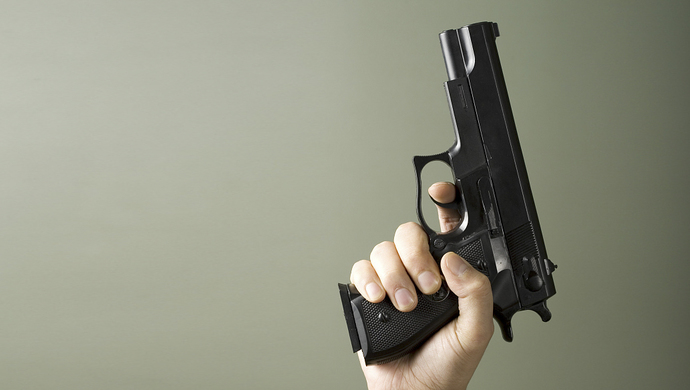 港警被逼到什么境地才会开枪?