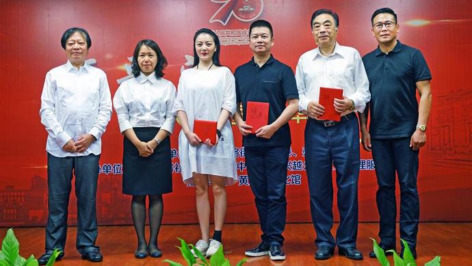 赵志刚,姚祺儿等名演员深入社区,推出好戏,还当上艺术指导员