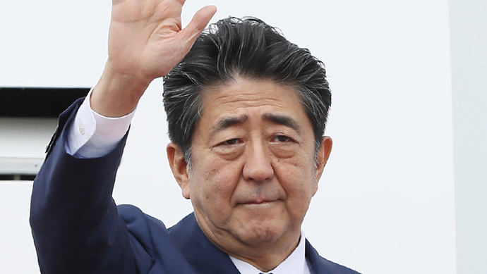 安倍出發訪俄 稱要和普京